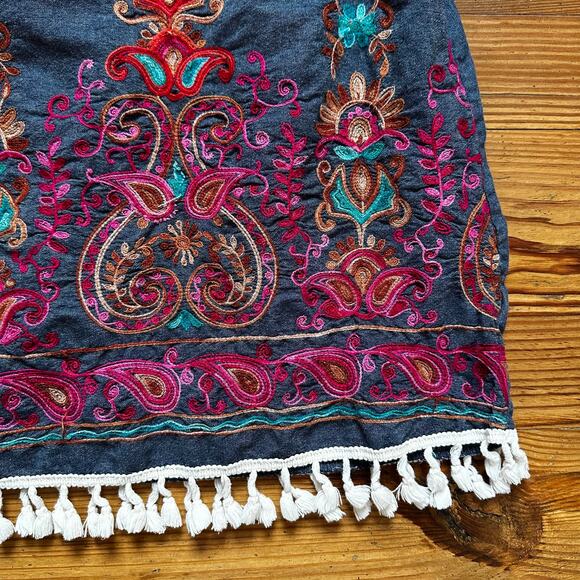 Entro blue denim pink embroidered tassel tank top SIZE M - Picture 2 of 5